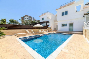 Nireas Seaview Villa